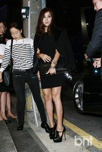 哪个韩国明星裤裆开了,裤裆开洞事件引发热议