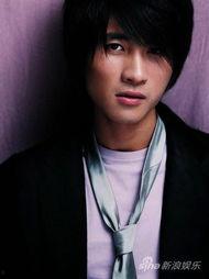 韩寒是明星嗎,从作家到明星的华丽转身