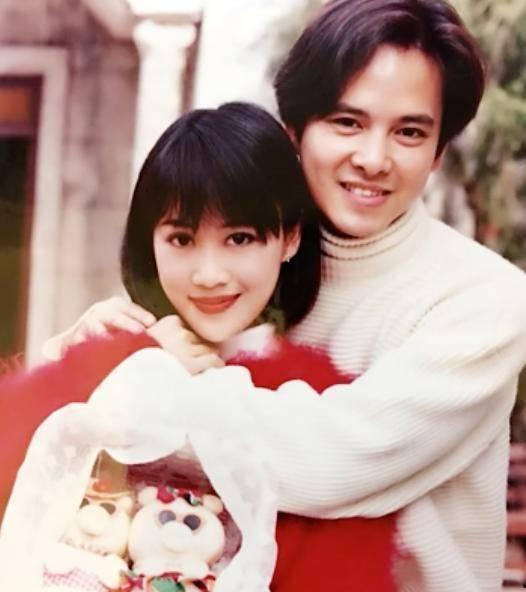 梁小冰和老公怎么认识,一段意外的爱情故事